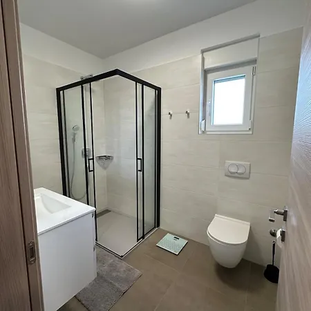 House Smiling Amazing Property For Vacation Pula