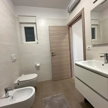 House Smiling Amazing Property For Vacation Apartment *