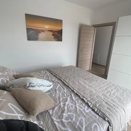 House Smiling Amazing Property For Vacation Apartment Pula